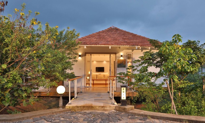 Koonimedu Hotel | K Resort