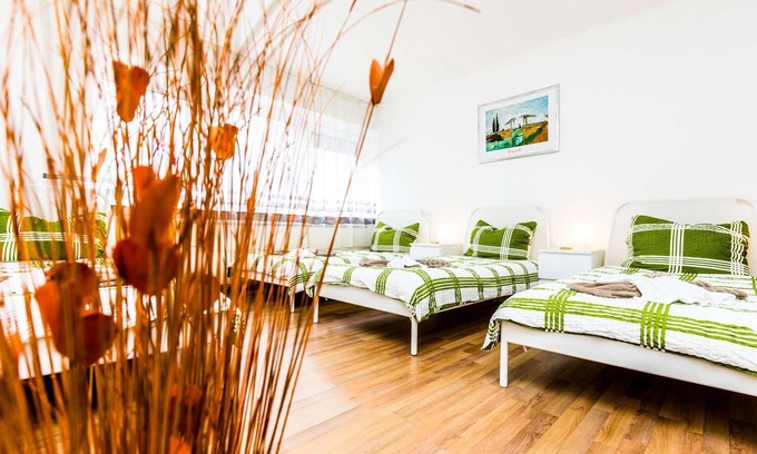 Muelheim Apartment | K77 Work & Stay two-room apartment in Cologne Mülheim