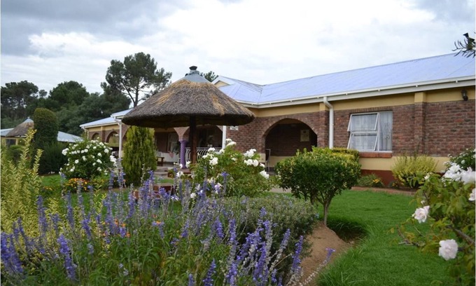 Teyateyaneng House | Ka Pitseng Guest House
