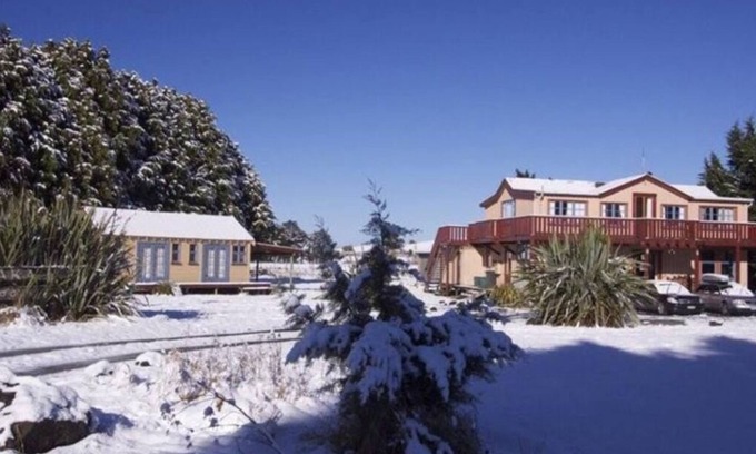 Rangataua Cabin | Kaha is a Large Warm Family Lodge
