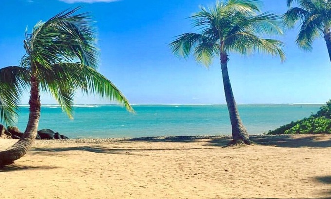 Waialae Iki Apartment | Kahala Beach 2B/2bath/1pkg Condo