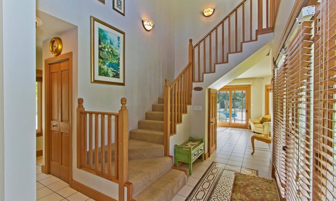 Kahala House | Kahala Estate Upscale Cottage, tennis court, 100 Ft to Beach, great location