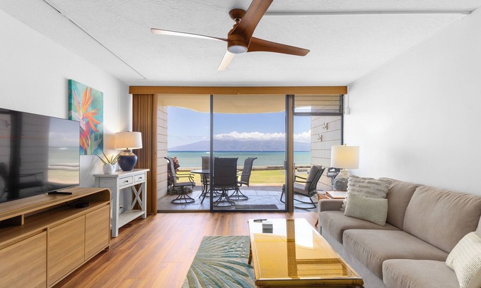 Kahana Condo | Kahana Reef #121 - Direct Ocean Front Views on the Ground floor in Kahana