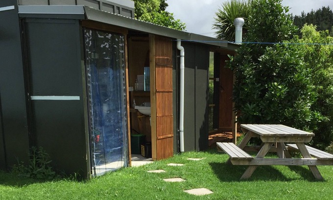 Tokomaru Bay Ski Chalet | Kaingaiti - Chalet - New Beds, Shower & Composting Toilet