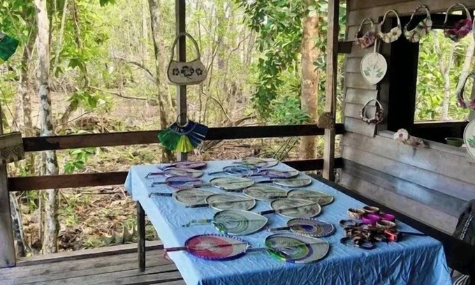 Charapoana Island Cabin | Kajoro Sunset Lodge