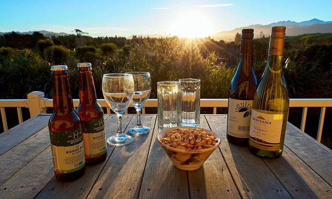 Kaikoura Bed & Breakfast | Kakatu Retreat