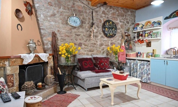 Ano Vlasia Apartment | Kalavrita Winter Retreat - Homely Spacious Chalet