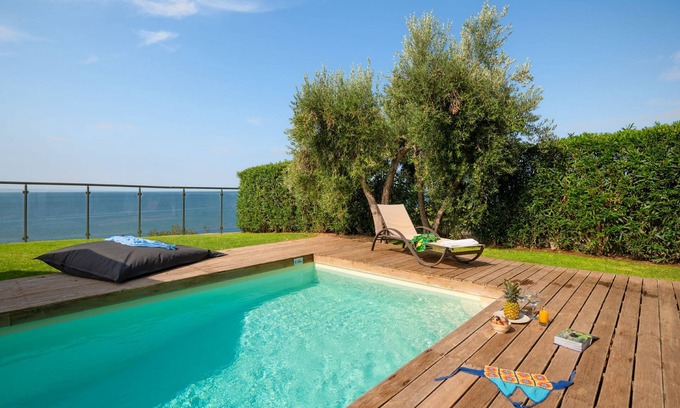 Nea Moudania Villa | Kalma Villa Pente in Moudania