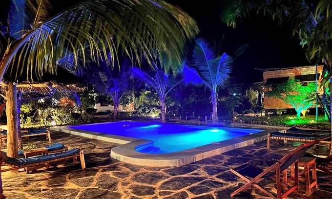 Mkunguni Hotel | Kameleon Blue
