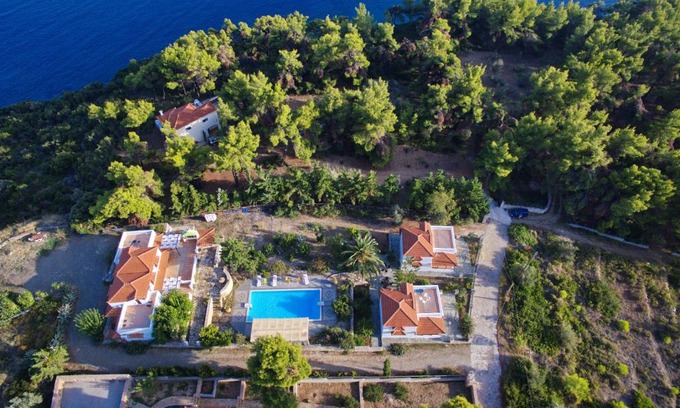Votsi Villa | Kamelia Villas