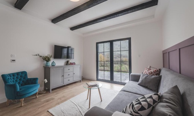 Danilovgrad Municipality Cabin | Kami The Essence