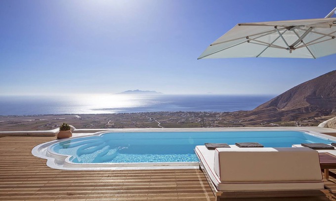Santorini Villa | Kamini Santorini Luxury Villas