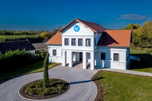 Kastelyosdombo House | Kammerer Vendégház