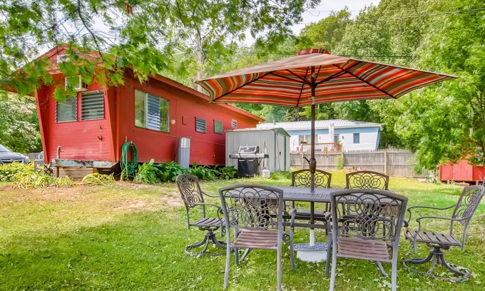 Hubbardton Cabin | Kamp Koby - Lake Front camp on Lake Hortonia