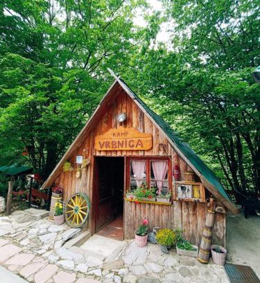 Pluzine House | Kamp Vrbnica