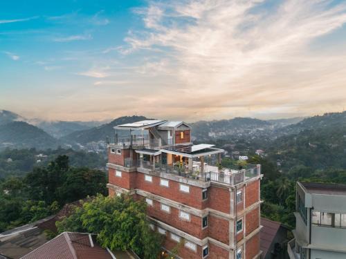 Peradeniya Hotel | Kandy City Panorama