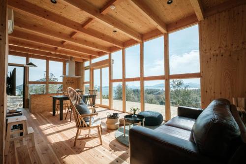 Mitoyo Villa | Kanran