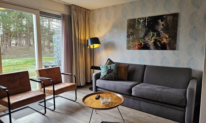 Hollum Apartment | Kapershut 'Family Plus' for 1-6 persons, close to the beach, with indoor pool