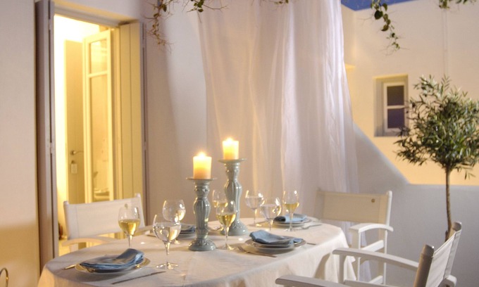 Apollonia House | Kapetan Tasos Suites