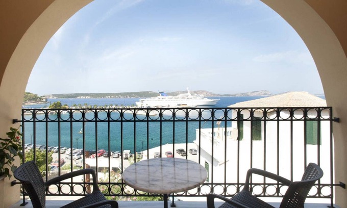 Pylos Hotel | Karalis City Hotel