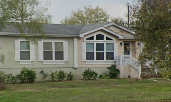 San Antonio House | Karan 2-bedroom house in enjoyable San Antonio with WiFi, AC