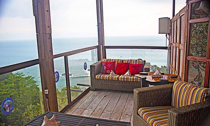 Cisolok House | Karang Aji Beach Villa
