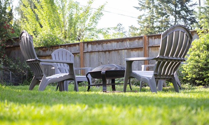 North Spokane House | Karaoke Bar - Mini Bar - Arcade Machine - Sleeps 12