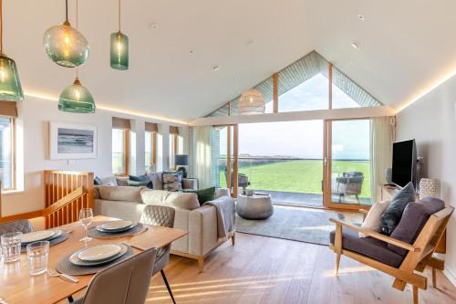 Winnard's Perch House | Karn Havos
