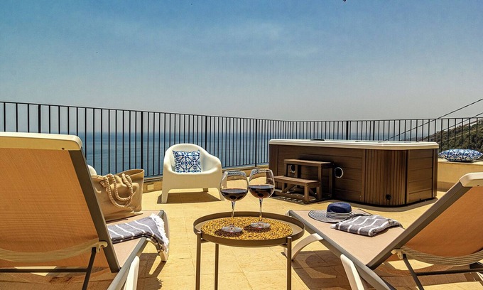 Acireale Apartment | Karola Suite-Exclusive Stay
