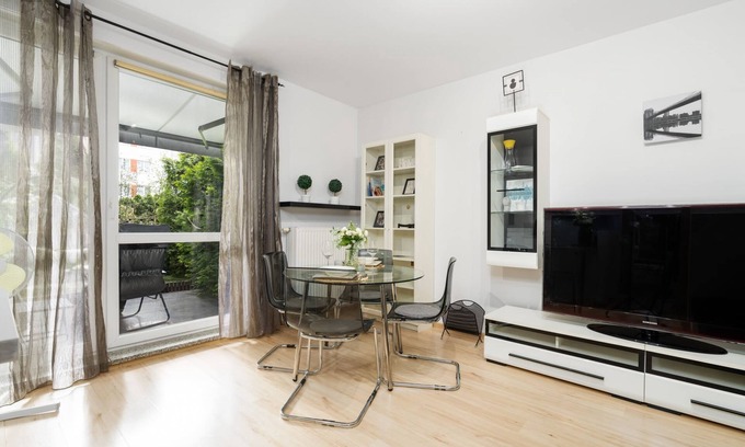 Stare Miasto District Apartment | Karpia 17 | Sunny Apartment | Parking