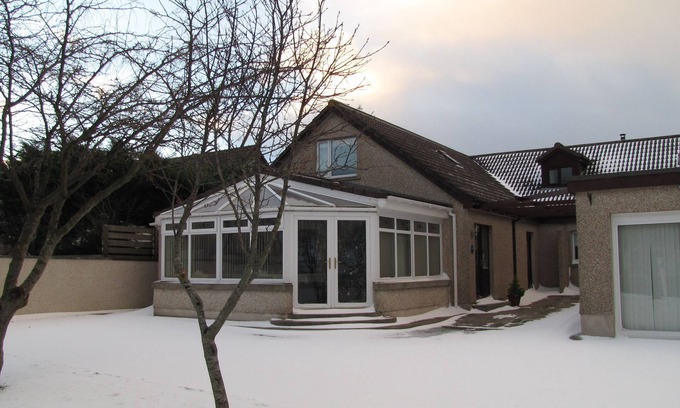 Saint Ola House | Karrawa Guest House