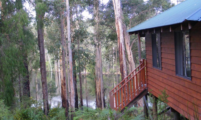 Quinninup House | Karri Lakeside