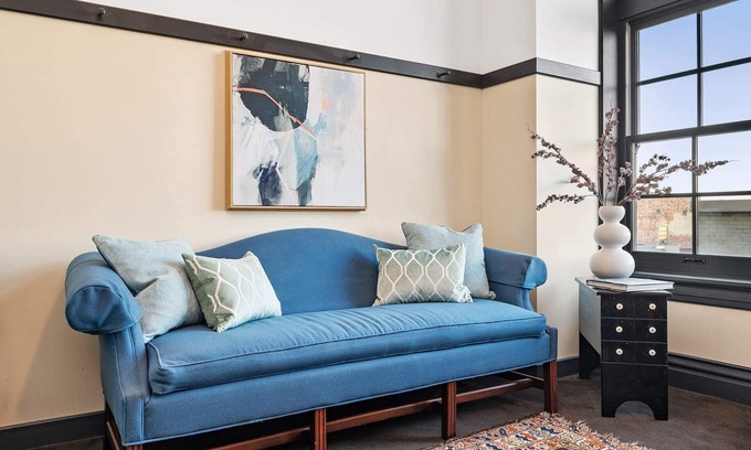 East Liberty Apartment | Kasa | Boutique Suite in East Liberty | The Maverick