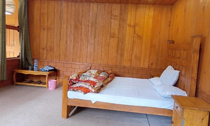Kohistan House | Kashmir Star Guest House & Family Resort