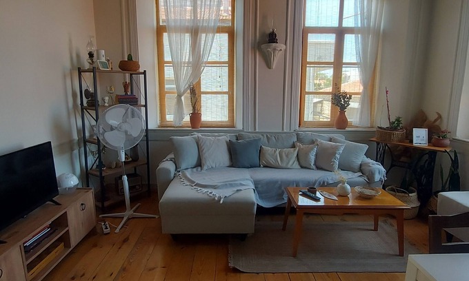 Foca House | KASTRO APOIKIAnOld Stone House, city center