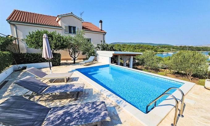 Bilice House | Katenas by Interhome