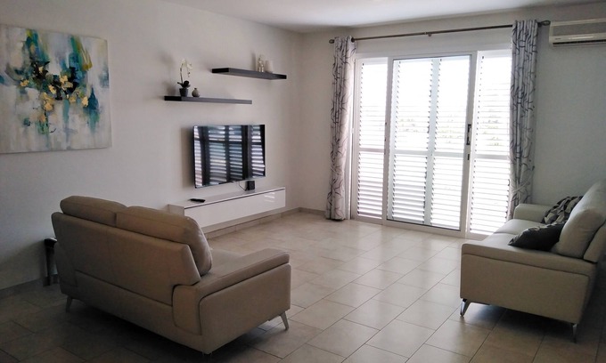 Paphos Apartment | Kato Paphos Suites - 2-Bedroom, 2-Bathroom Apartment with WiFi, Pool & a/c