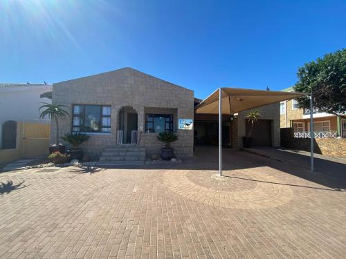 Yzerfontein House | Katspoegie