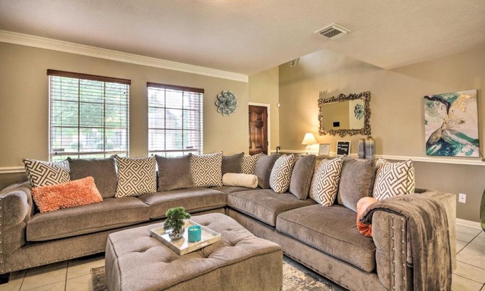 Barker House | Katy Family Home Less Than 30 Miles to Downtown Houston!