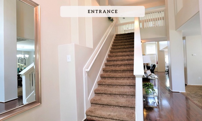 Barker House | Katy-GRAND TEXAS SIZE HOUSE- 6 bedrooms-14 beds