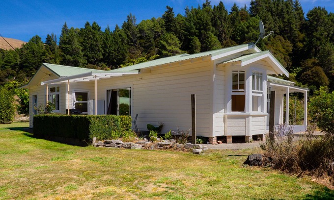 Kaiteriteri House | Kauri Cottage - Marahau Holiday Home