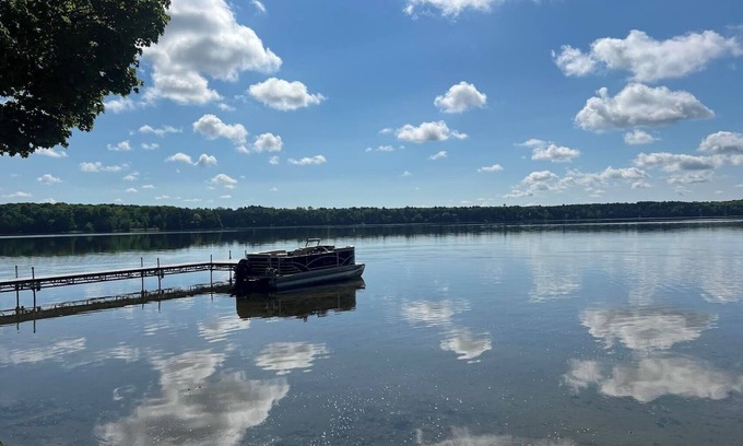 McNab/Braeside House | Kawartha Home on the water - this stunning compound is 12 minutes to Lakefield