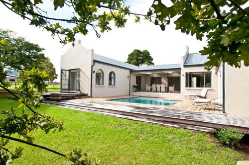 Bitou Villa | Kay and Monty Vineyard View
