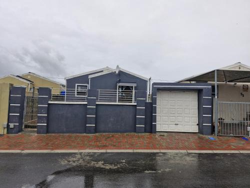 Kraaifontein House | Kay's Guest Apartments