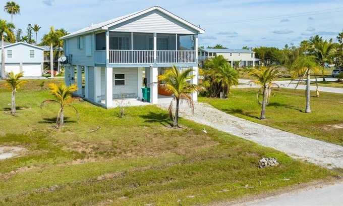 Everglades City House | Kayaker's Paradise - Minutes from the water