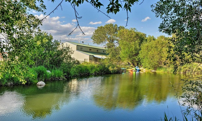 Clark House | Kayaks & Views: Yellowstone River Lodge in Clark