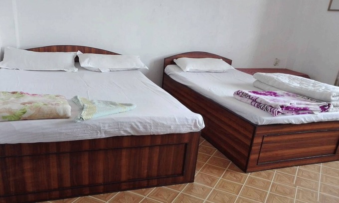 Bandipur Bed & Breakfast | Kayastha restaurant and lodge