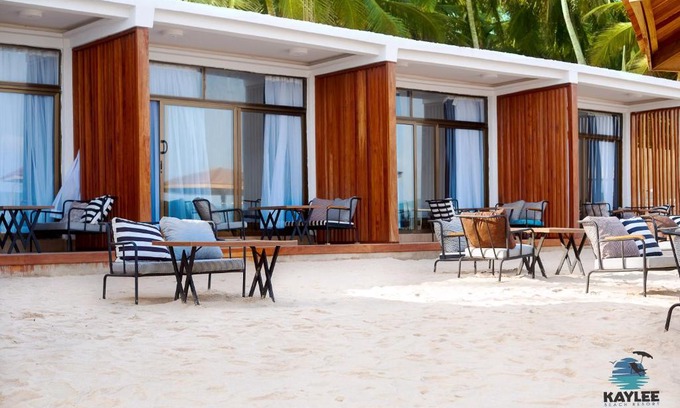 Langma Bed & Breakfast | Kaylee Beach Resort