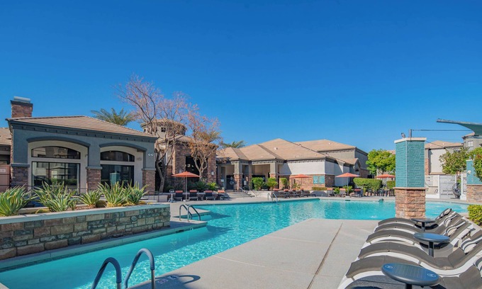 Glendale Sports and Entertainment District Apartment | KB - Zone