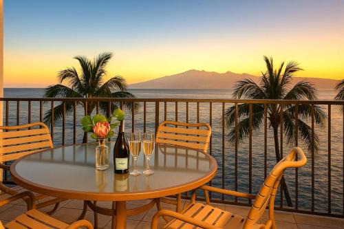 Kahana Apartment | KBM Resorts FREE CAR Valley Isle Resort Oceanfront 5th Floor 2-Bedroom Condo with Stunning views VIR-508